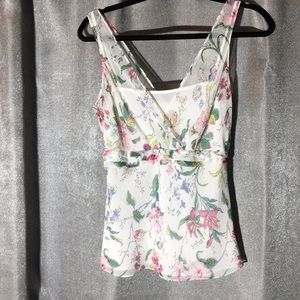 LOFT Pretty Sweet Summer Floral Top. Size 4.